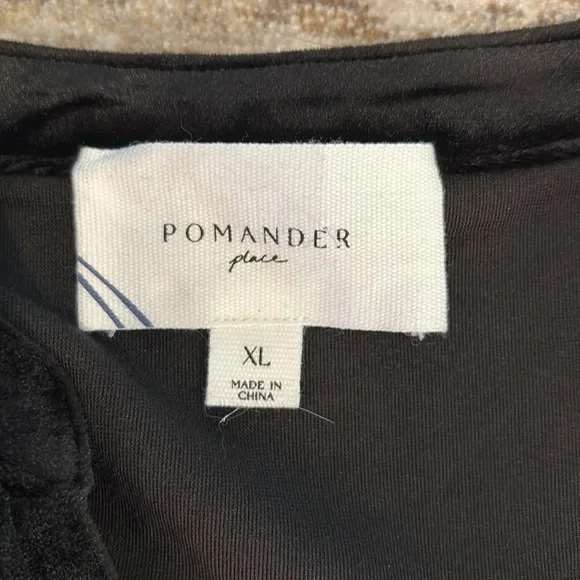 Tuckernuck Pomander Place black Kenzo tiered velvet bell sleeve dress, XL - Picture 2 of 5